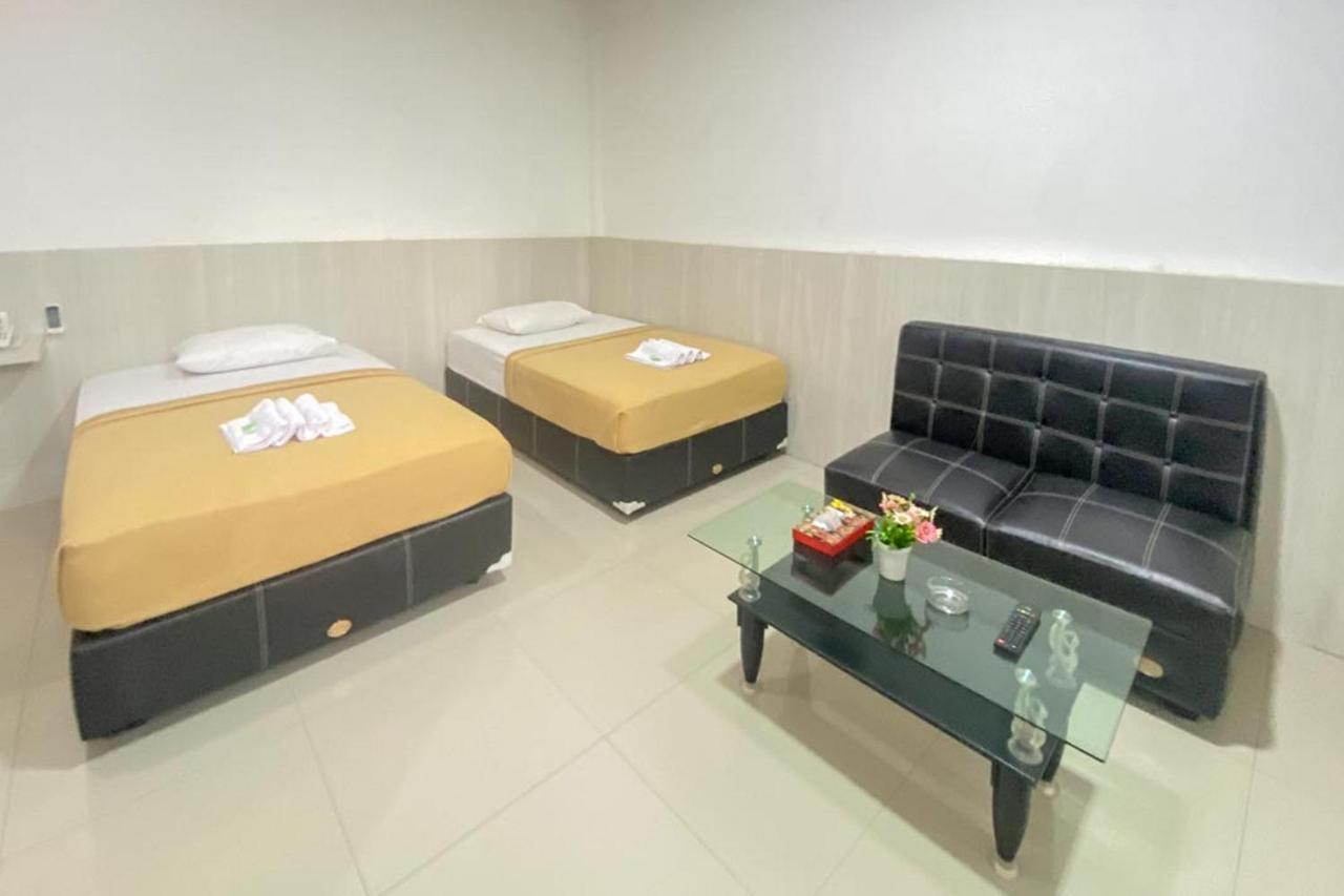 Hotel Giga Sidrap Rappang Esterno foto